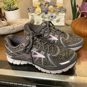 BROOKS WOMENS ADRENALINE GTS 17 RUNNING SHOES SZ 9